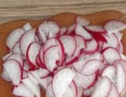 Фото приготовления рецепта: Окрошка мясная по-русски - шаг №5